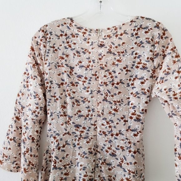 Bell Sleeved Floral Wrap Dress - Picture 3 of 5